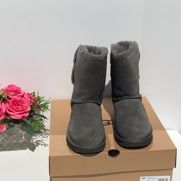 UGG Classic Double Bow Short Boot - Picture 5 of 9